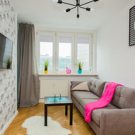 דירות ורשה Cozy Studio Next To Central Station מראה חיצוני תמונה