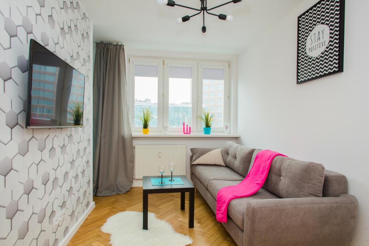 דירות ורשה Cozy Studio Next To Central Station מראה חיצוני תמונה