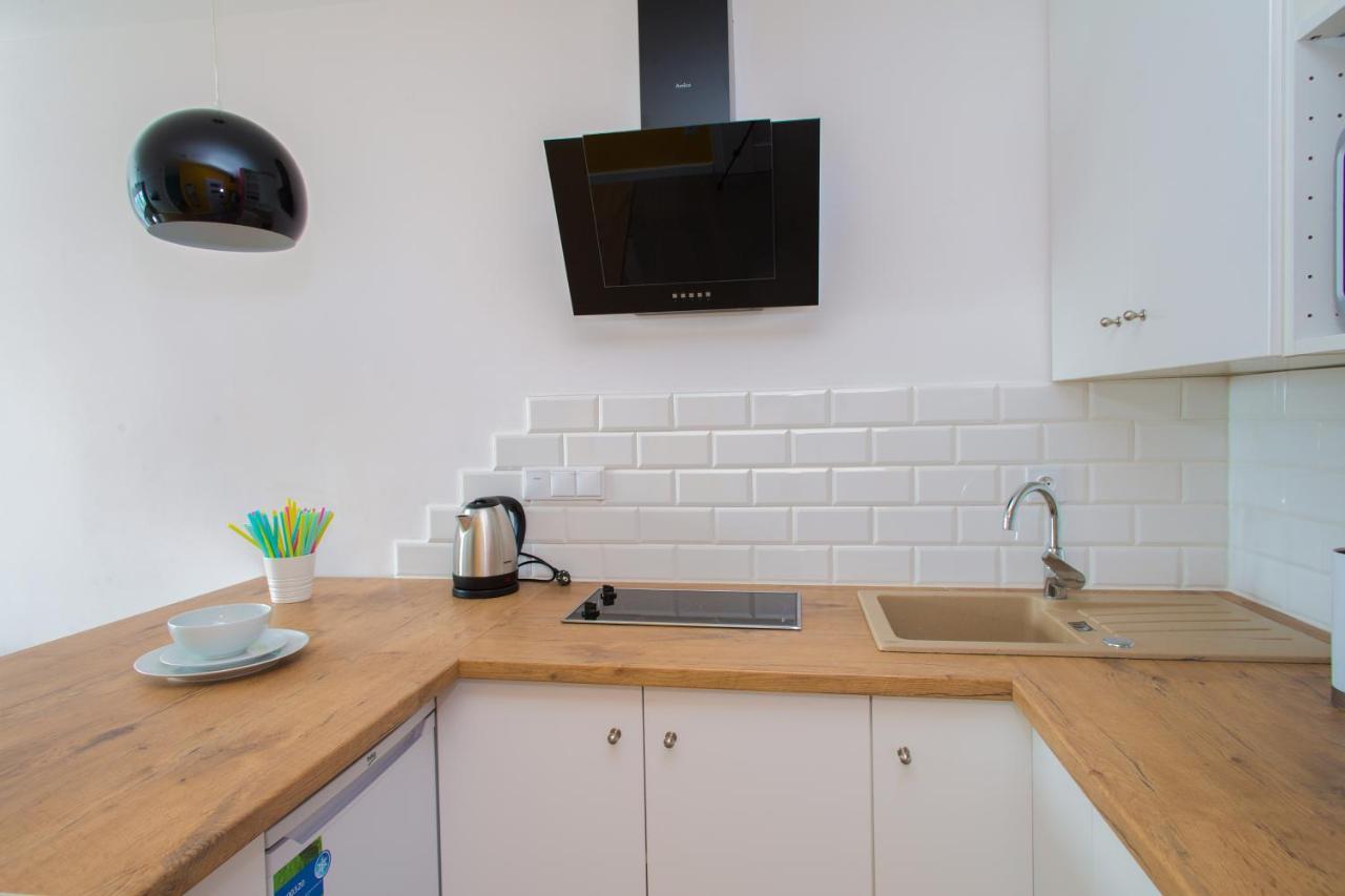 דירות ורשה Cozy Studio Next To Central Station מראה חיצוני תמונה