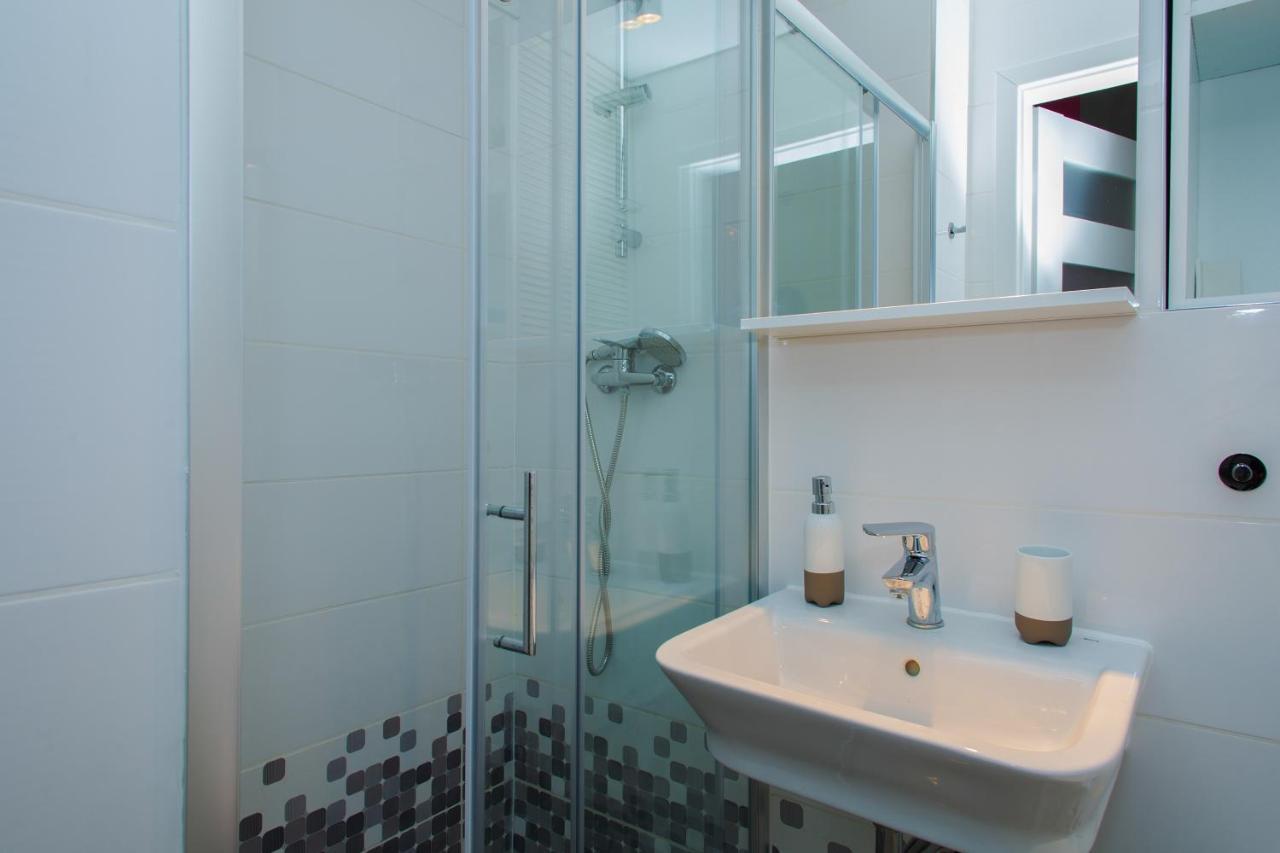 דירות ורשה Cozy Studio Next To Central Station מראה חיצוני תמונה